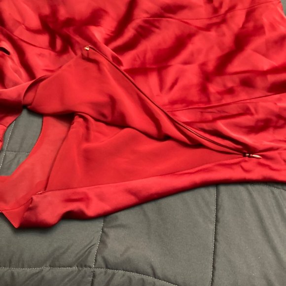 ANN TAYLOR LOFT Sleeveless Satin Shell / Tank Scoop Neck Top  -  Size 0 - Picture 9 of 13